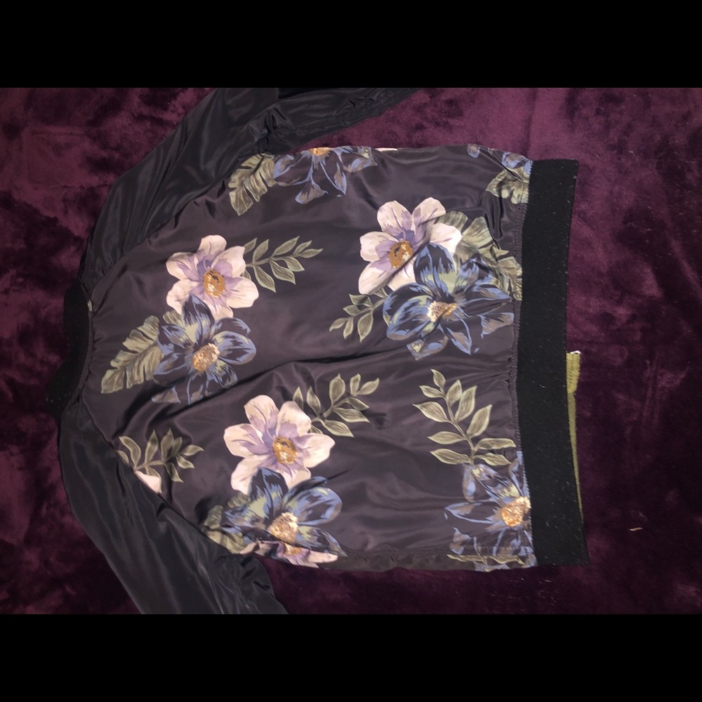 Jacket - Picture 4 of 4